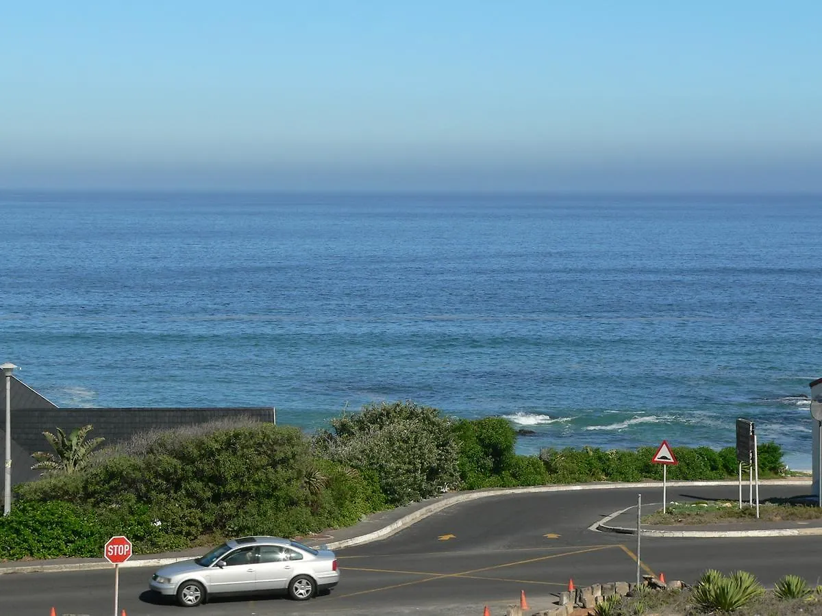 Bloubergviews Apartment Bloubergstrand South Africa